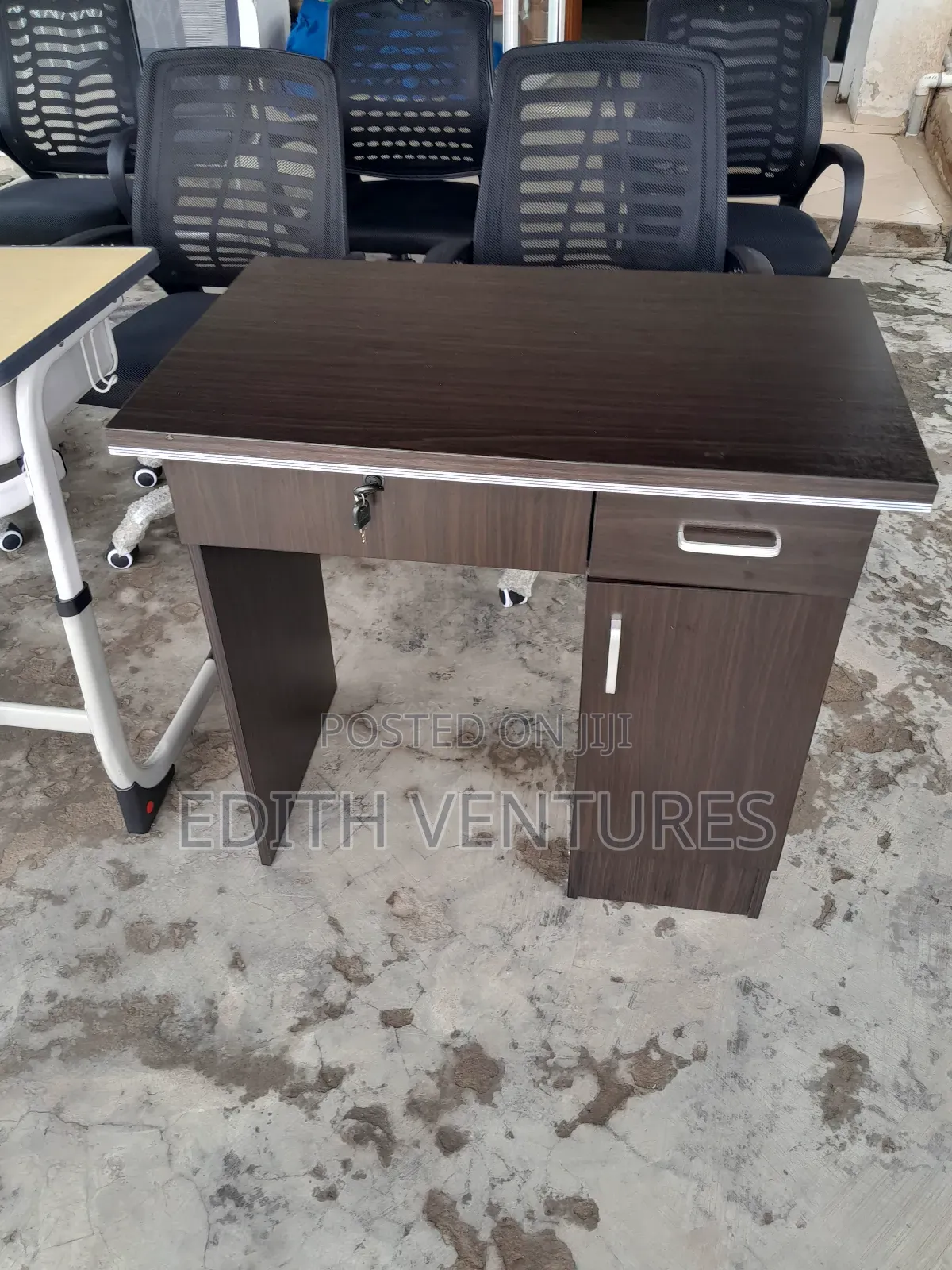 Wworkaholic Office Table