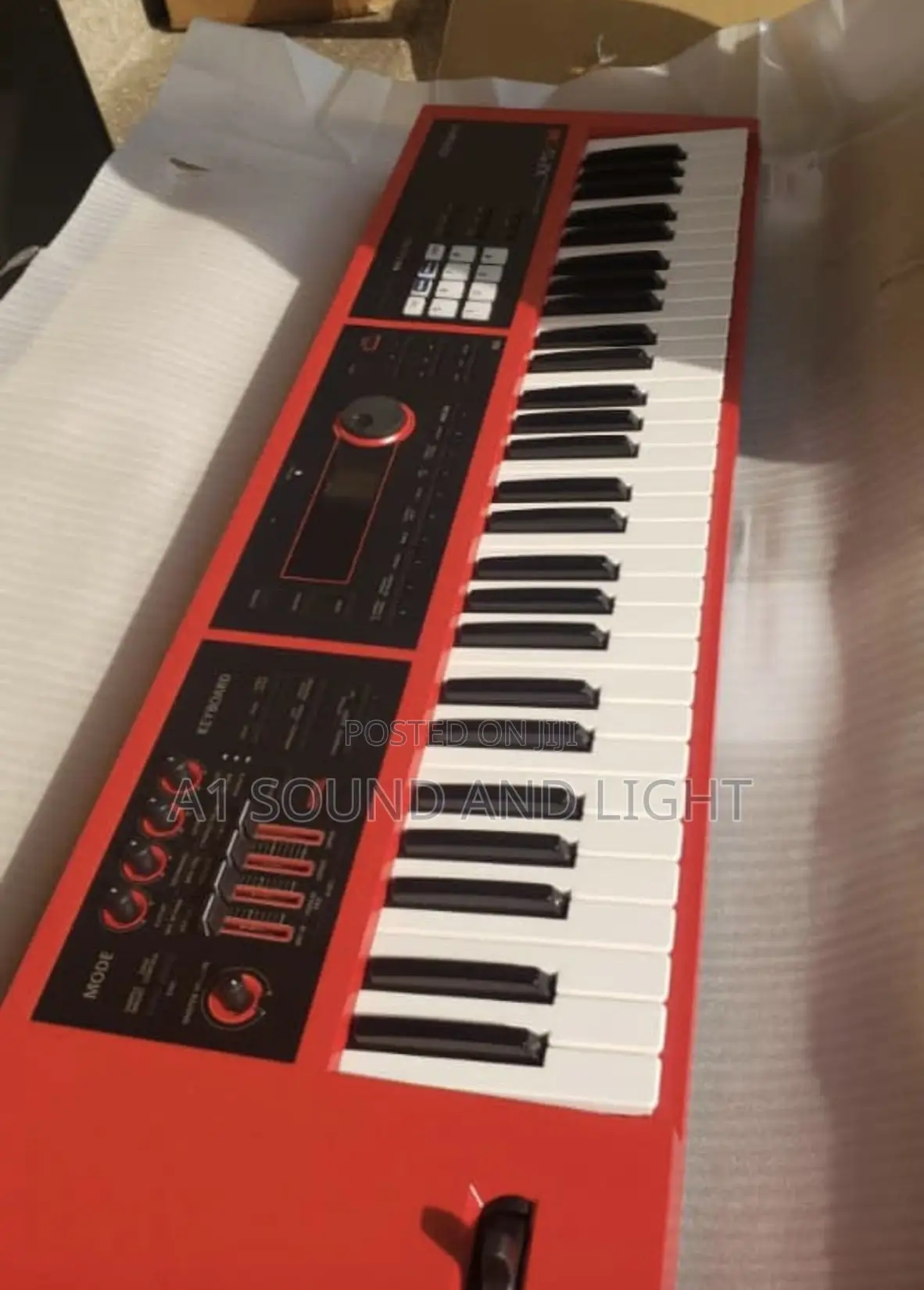 Roland XPS 30 Red Expandable Synthesizer