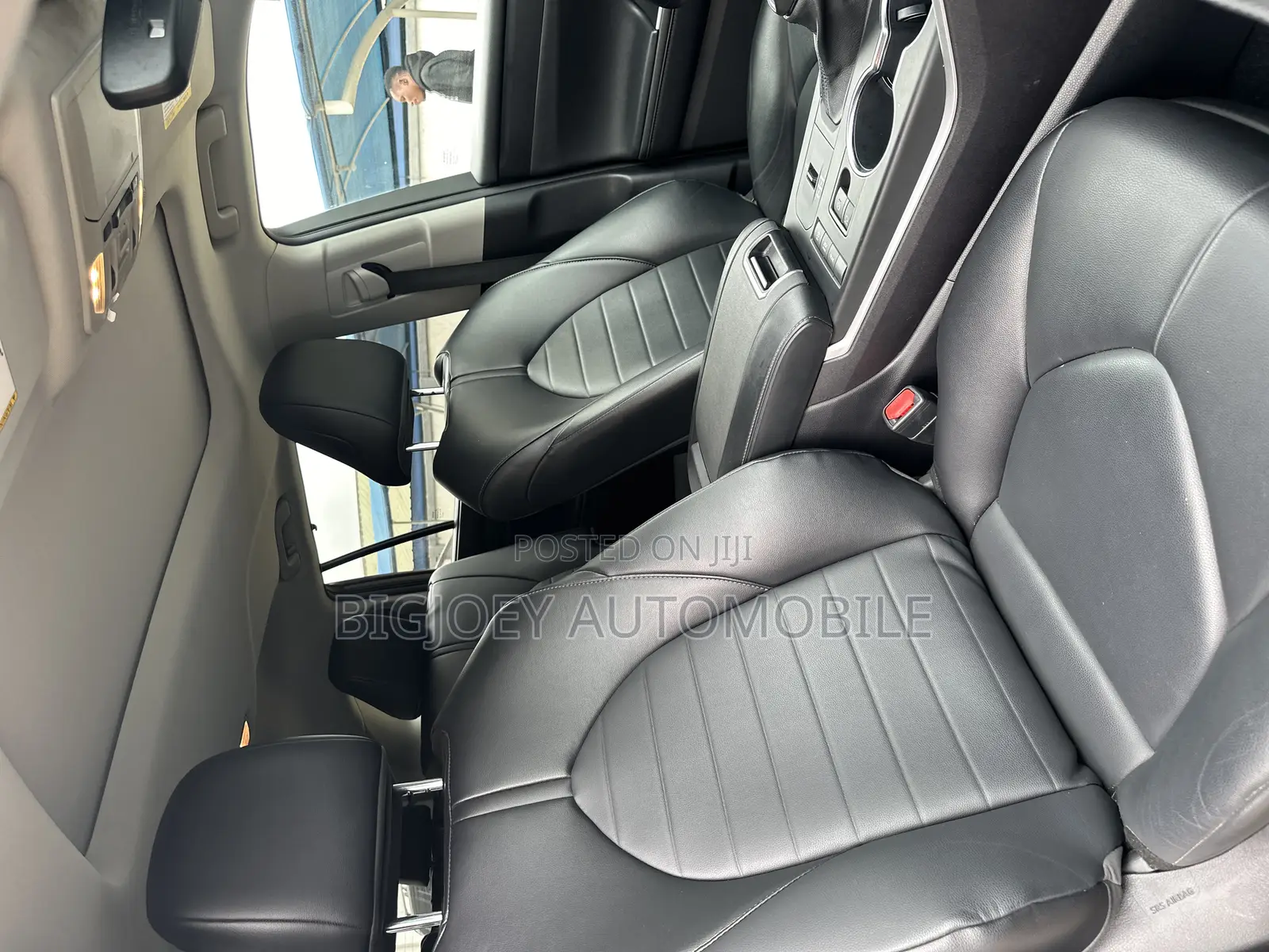 Toyota Highlander XLE 2022 Gray