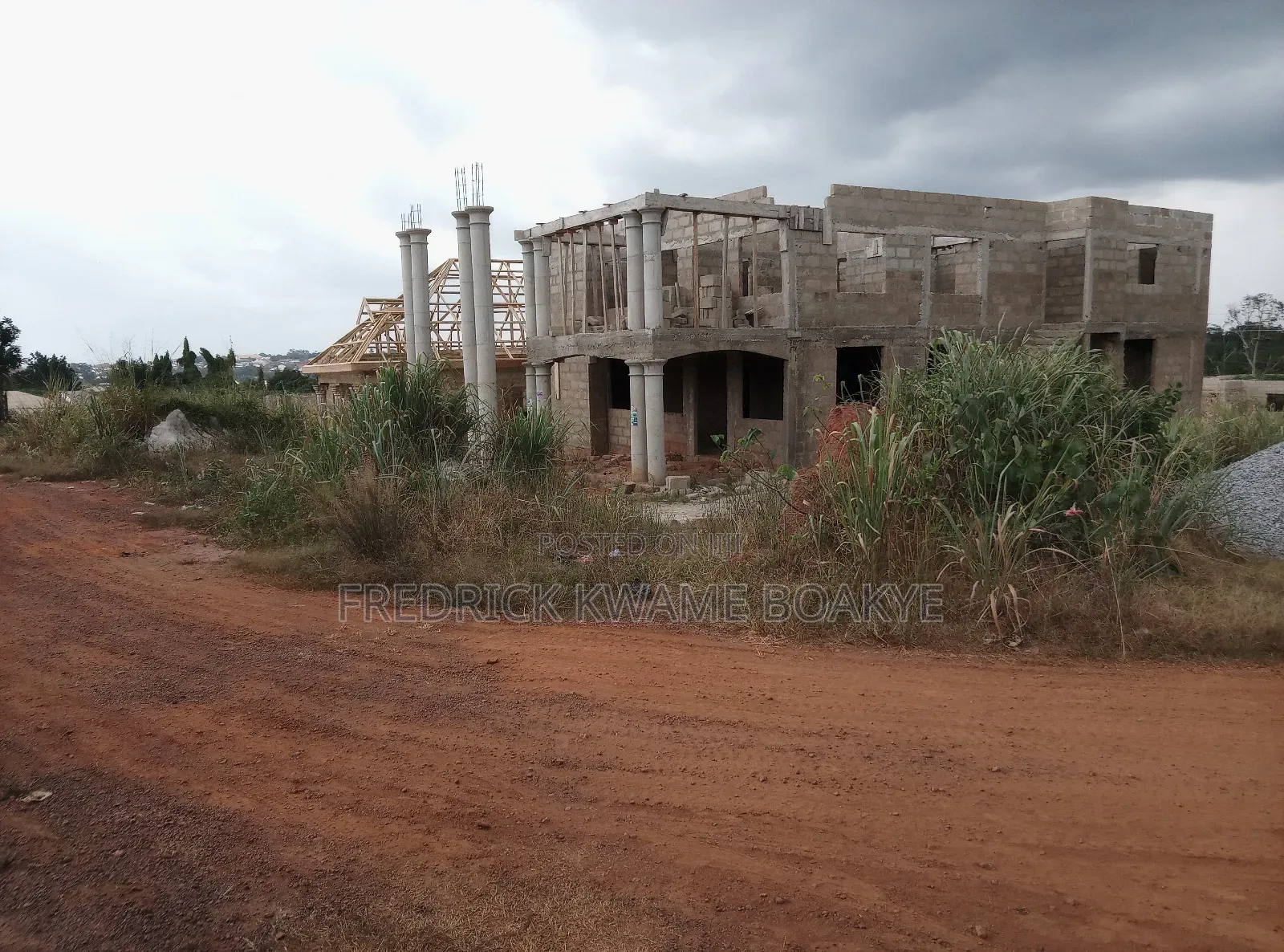 6bdrm House in 6 Bedrooms House For, Kumasi Metropolitan for sale