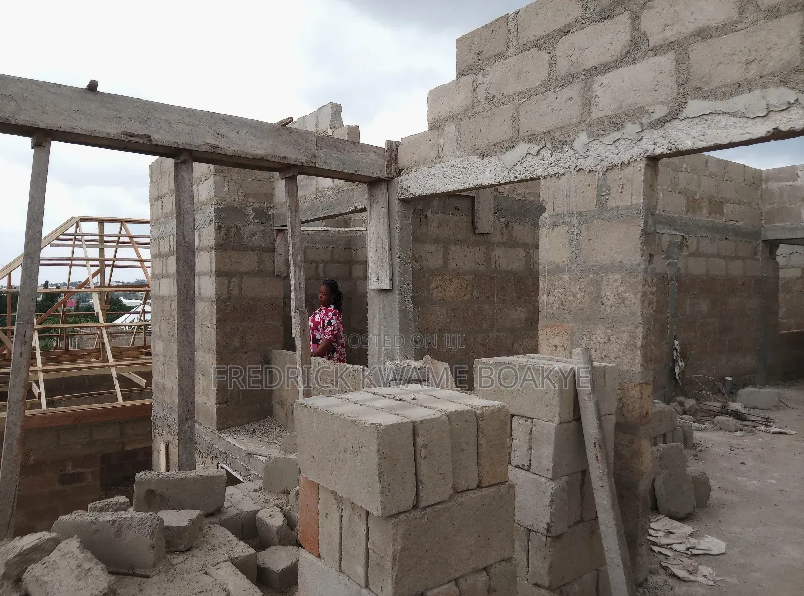 6bdrm House in 6 Bedrooms House For, Kumasi Metropolitan for sale