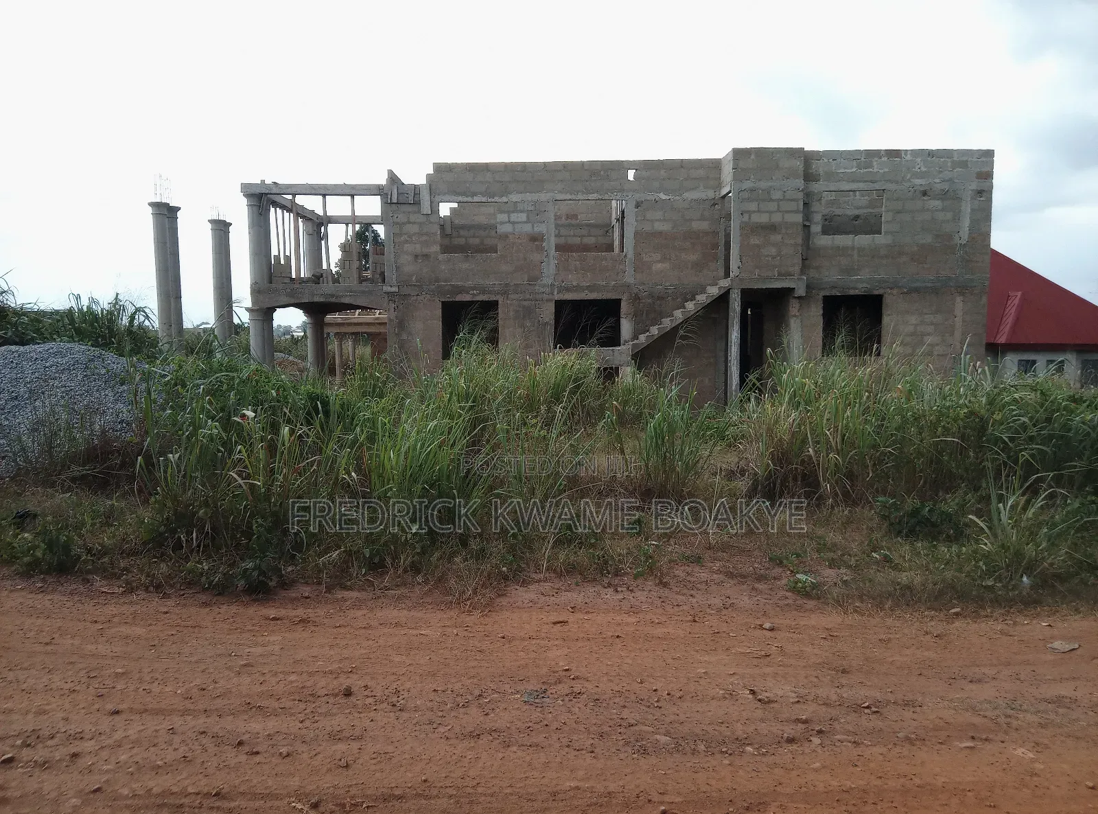 6bdrm House in 6 Bedrooms House For, Kumasi Metropolitan for sale