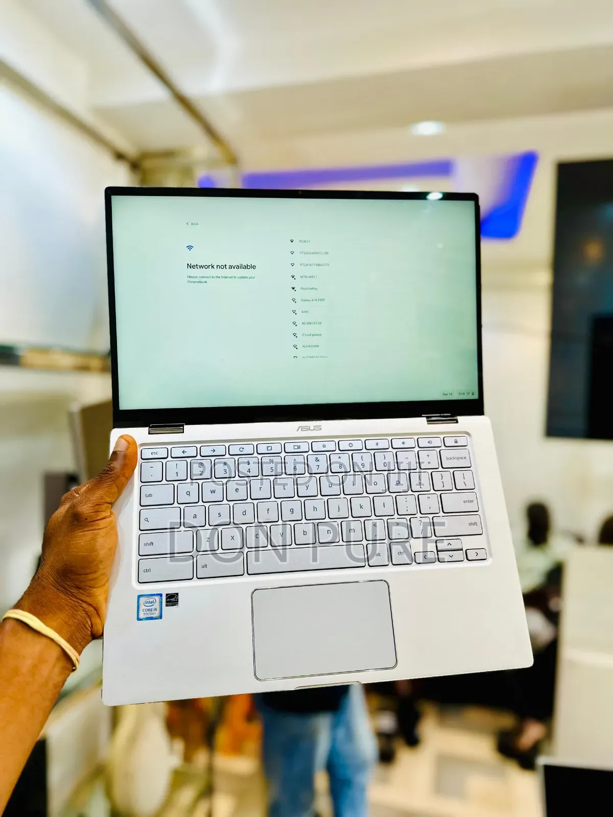 New Laptop Asus Chromebook C300 8GB Intel Core I5 SSD 256GB