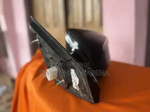 Hyundai Santa Fe 2017 Driver's Side Mirror (Left Side)