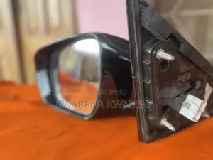 Hyundai Santa Fe 2017 Driver's Side Mirror (Left Side)