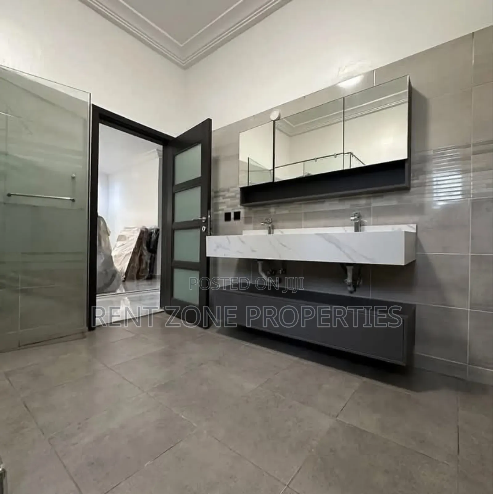 4bdrm Mansion in Rent Zone Properties, East Legon for sale