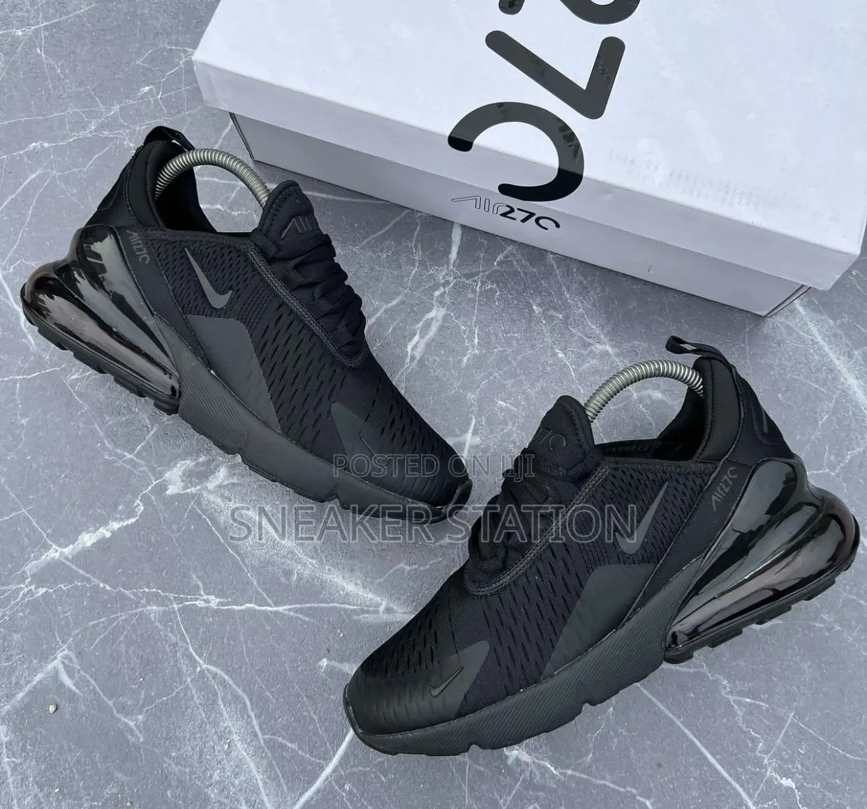 Nike Air Max 270 Triple Black