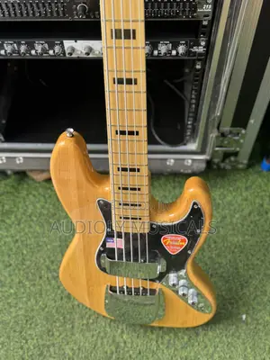 Fender Jazz Passive Bass Guitar Classic