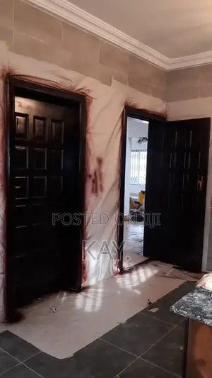 Wood Walnut Spraying.