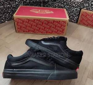 Vans Old Skool Sneakers