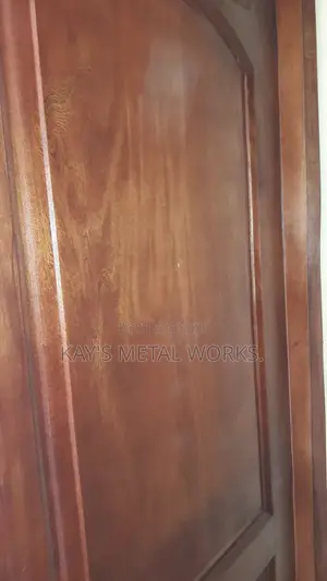 Woody Spraying. (Furnitures)