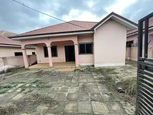2bdrm House in Opeikuma, Kasoa for sale