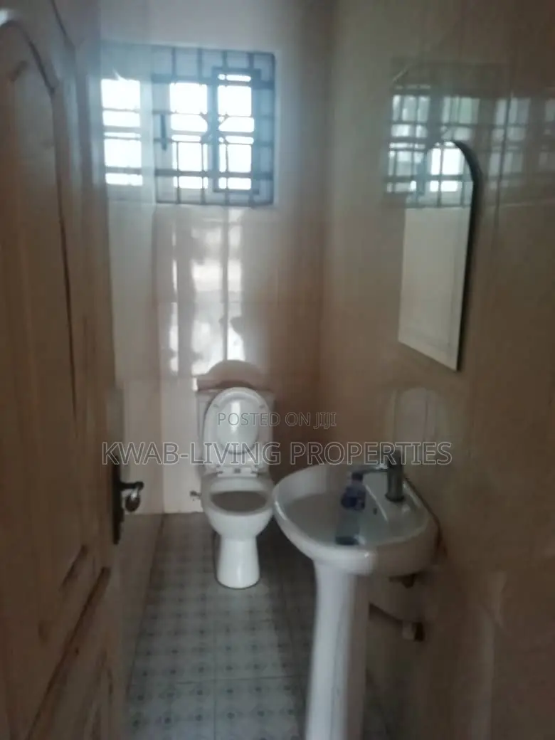 2bdrm House in Oyarifa for sale