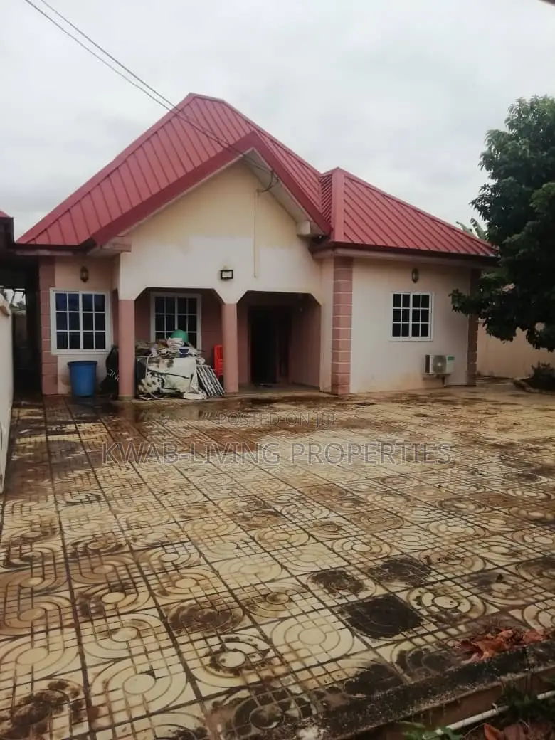 2bdrm House in Oyarifa for sale