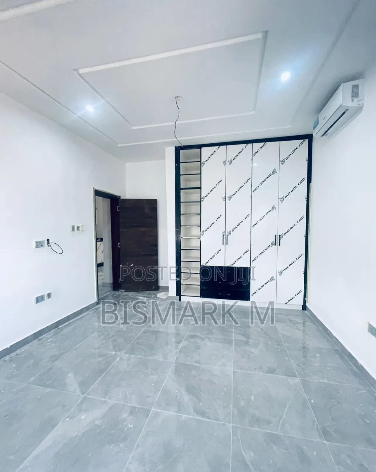 4bdrm House in Lakeside Estate, Ashaley Botwe for sale
