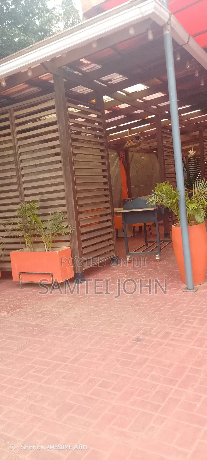 6bdrm Block of Flats in P.O.Box1568 Tema, Adenta for sale
