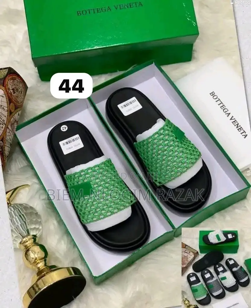 Bottega Vented, Dior N Versace Slides Available in Stock With Size