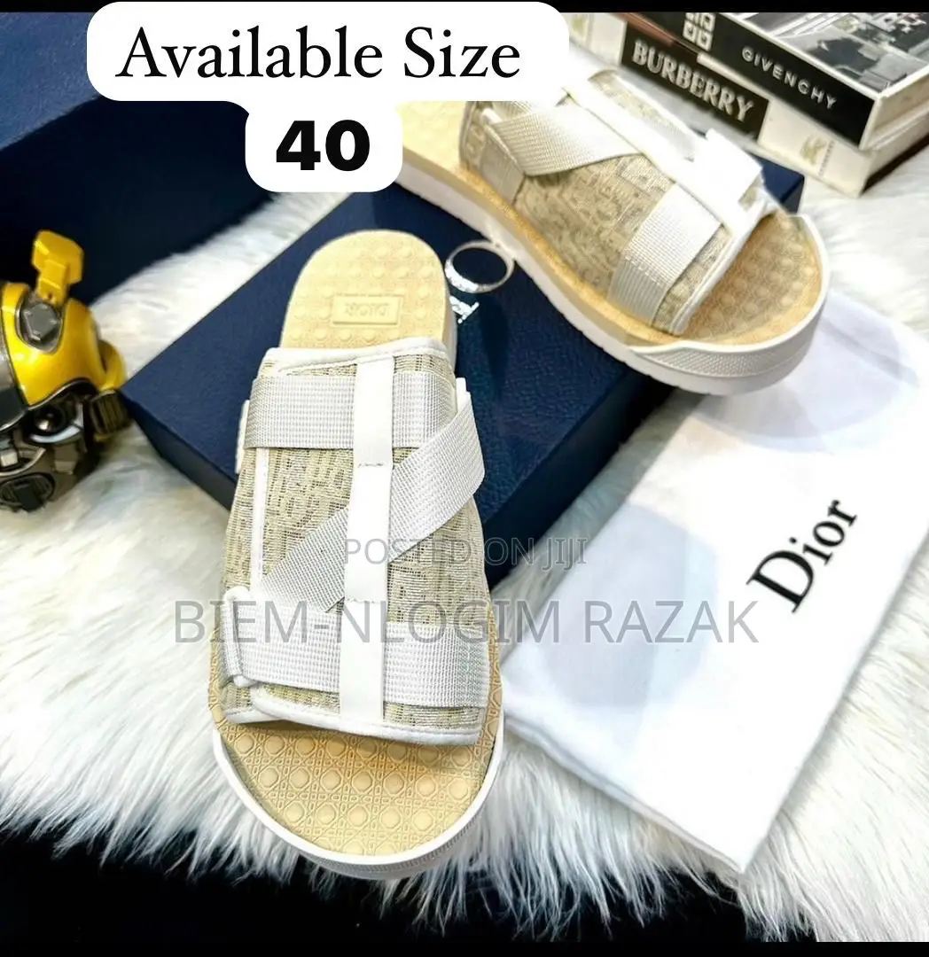 Bottega Vented, Dior N Versace Slides Available in Stock With Size