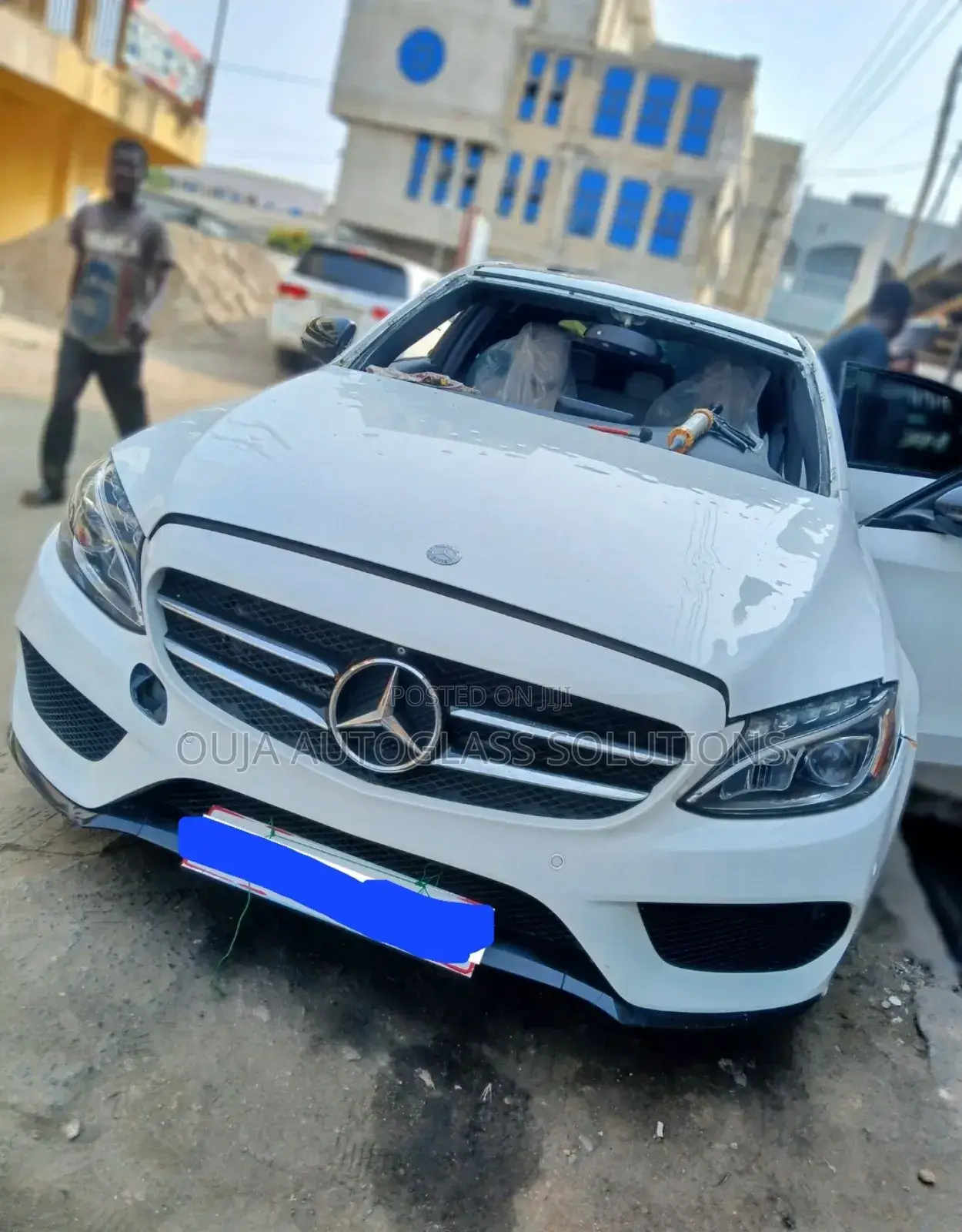 Mercedes Benz C-300 Windscreen Available