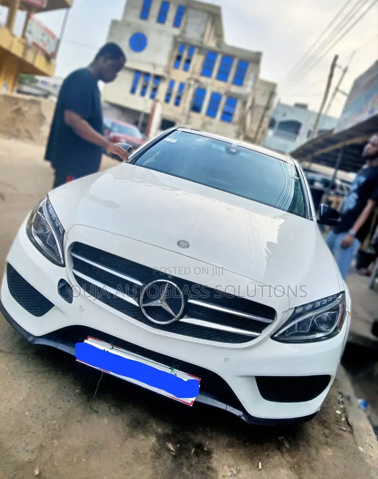 Mercedes Benz C-300 Windscreen Available