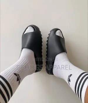 Adidas Yeezy Slides