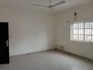 4bdrm House in Teshie for rent