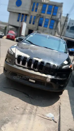 Jeep Cherokee Windscreen Available