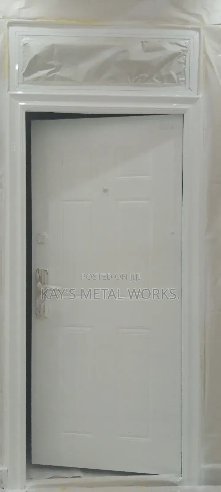 Foreign Metal Doors Spraying