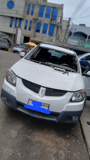 Pontiac Vibe Windscreen Available