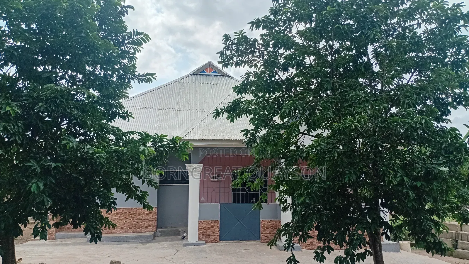 2bdrm House in Ahafo Ano South for sale