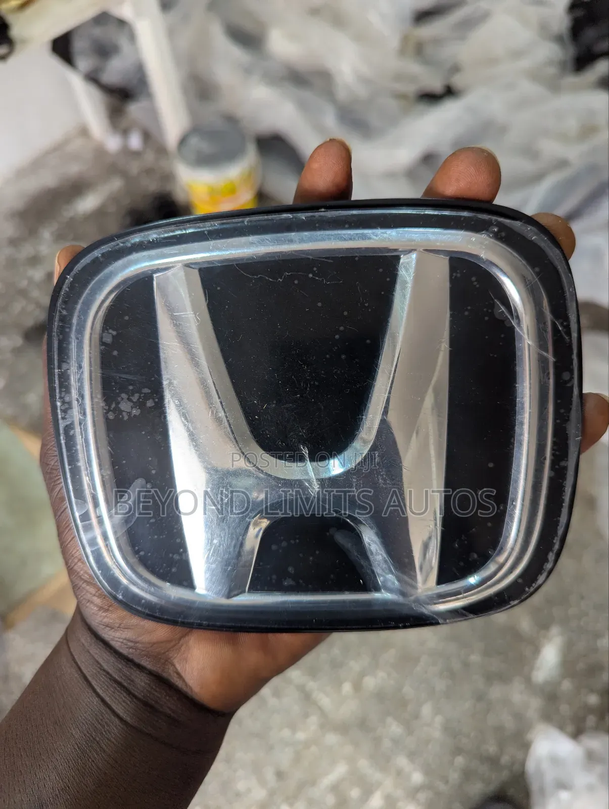 Honda Civic,Hrv,Crv,Cr-v Accord Pilot Crown/Logo/Emblem Glass Type