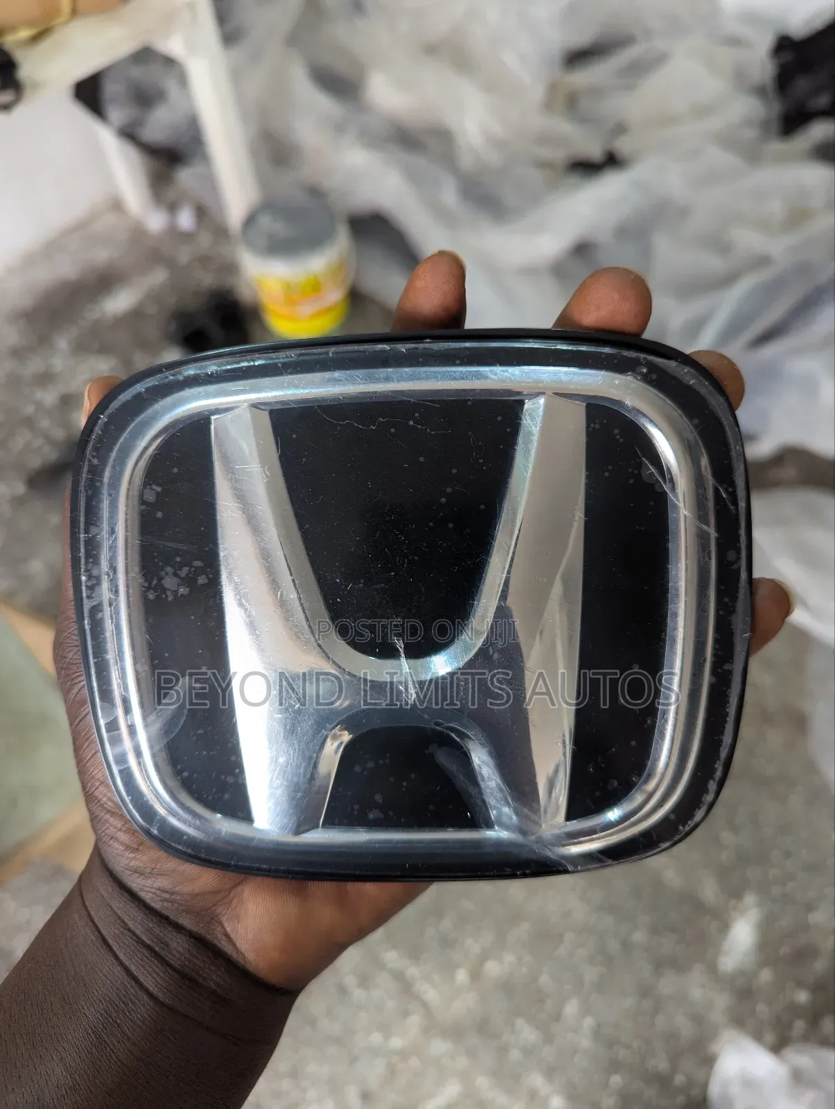 Honda Civic,Hrv,Crv,Cr-v Accord Pilot Crown/Logo/Emblem Glass Type