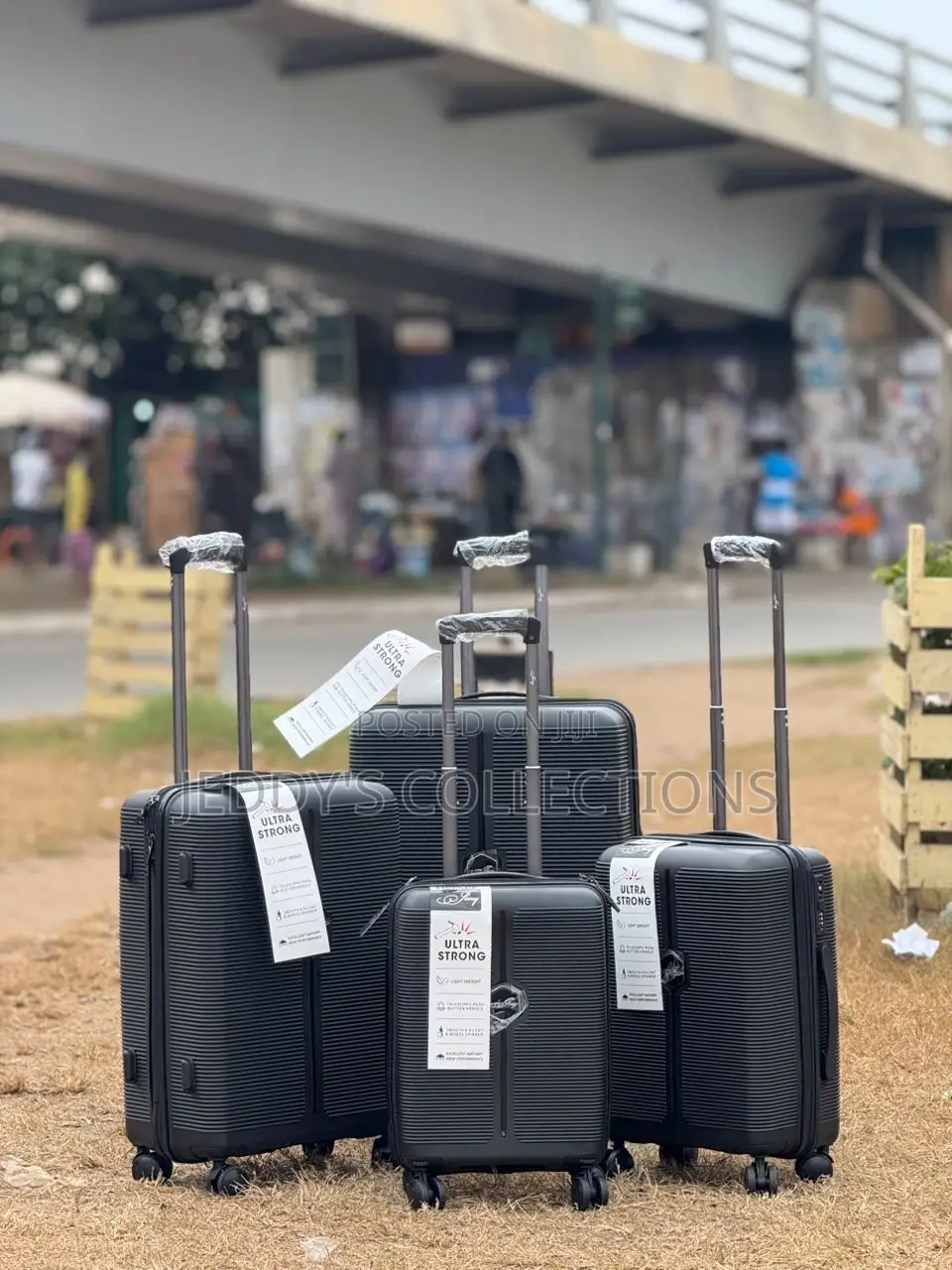 Ultra Strong Anticrack 5in1 Trolling Traveling Luggage With Carry On