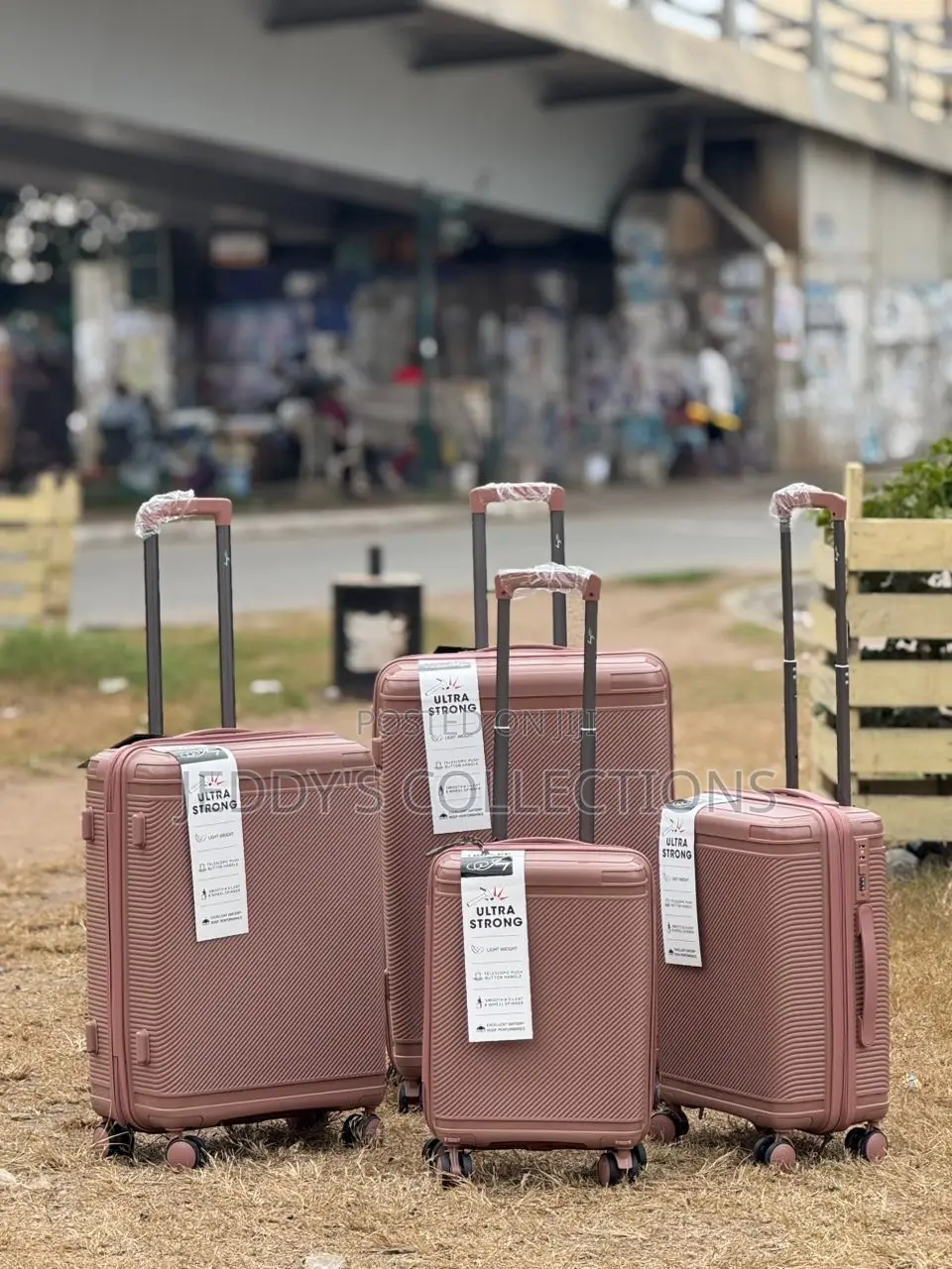Ultra Strong Anticrack 5in1 Trolling Traveling Luggage With Carry On