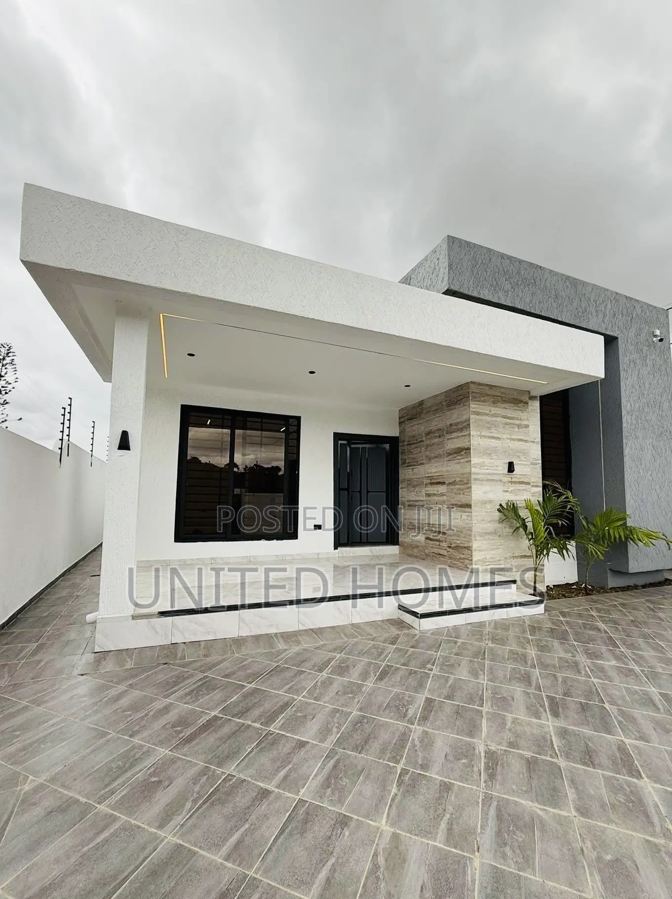 3bdrm House in Lake Side Estate for sale
