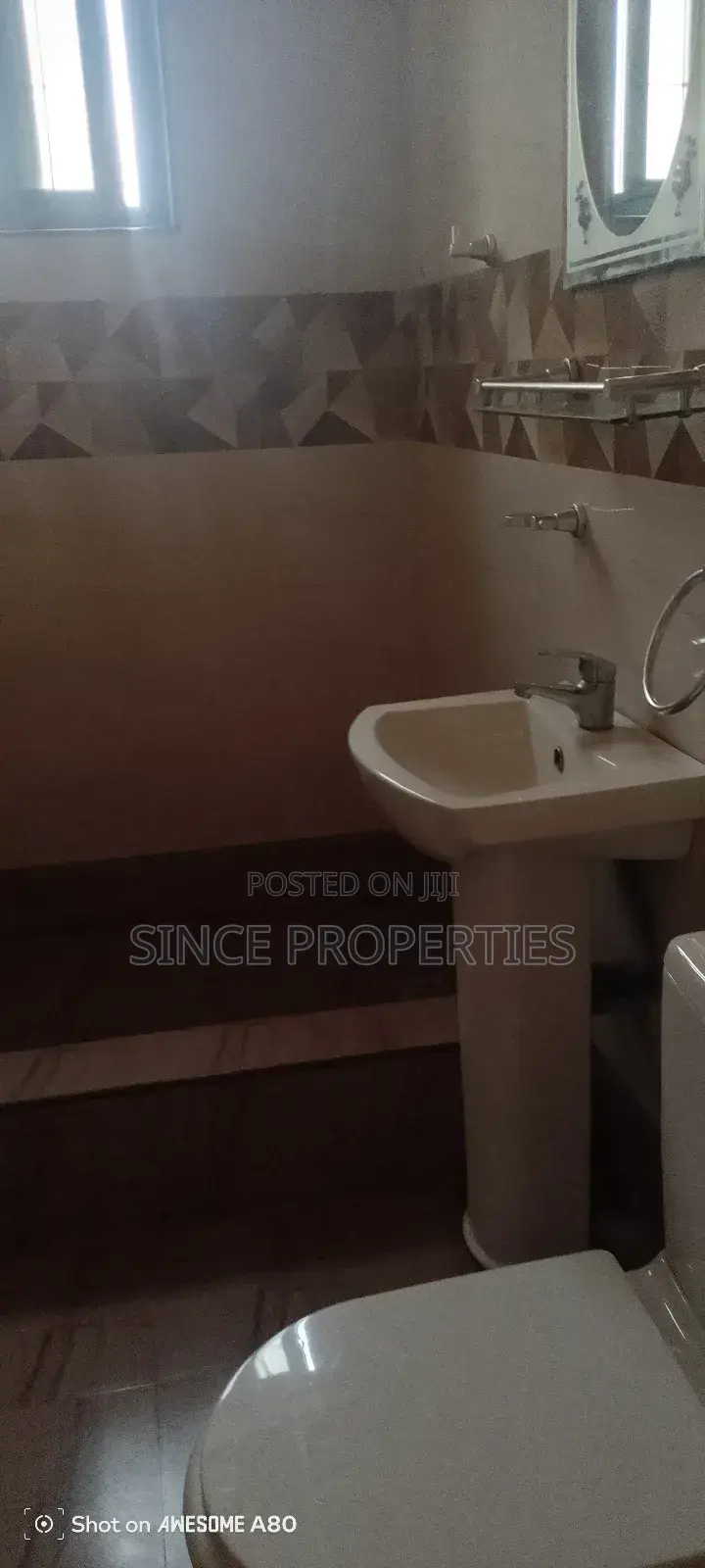 3bdrm Apartment in Sinco Properties, East Legon for rent