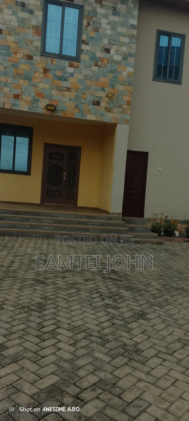 3bdrm Apartment in Sinco Properties, East Legon for rent