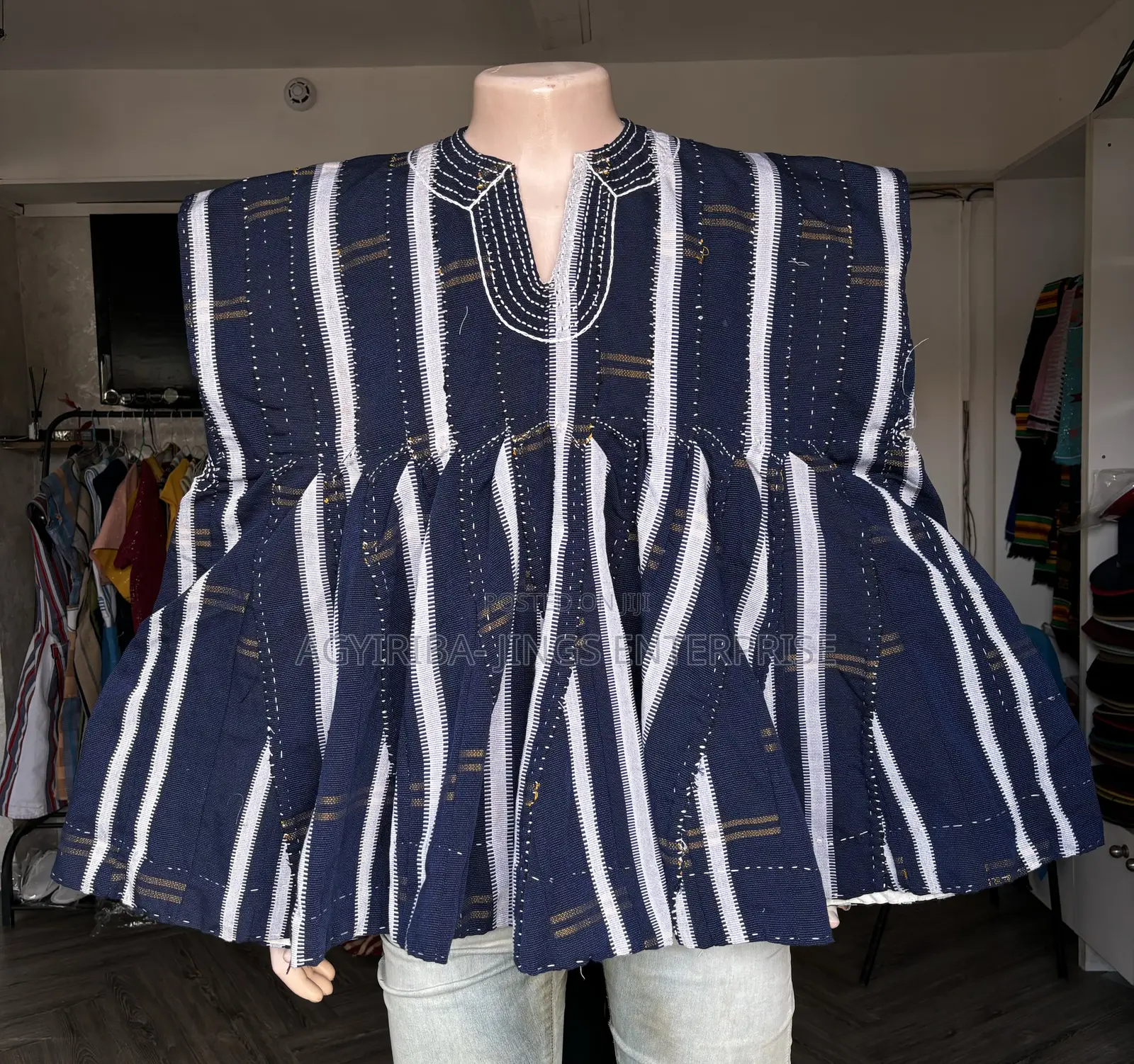 Sleeveless Smock For Men