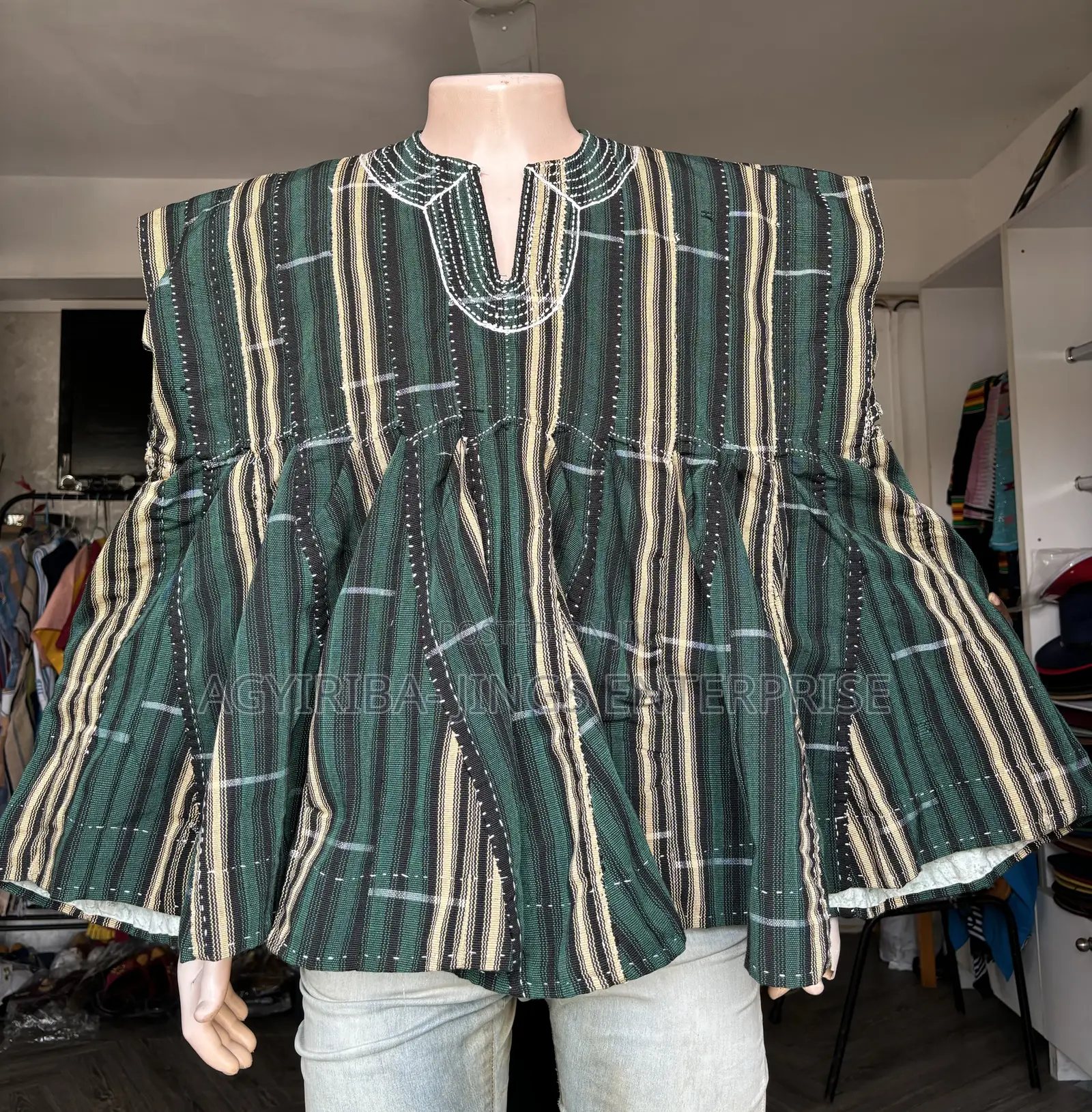 Sleeveless Smock For Men