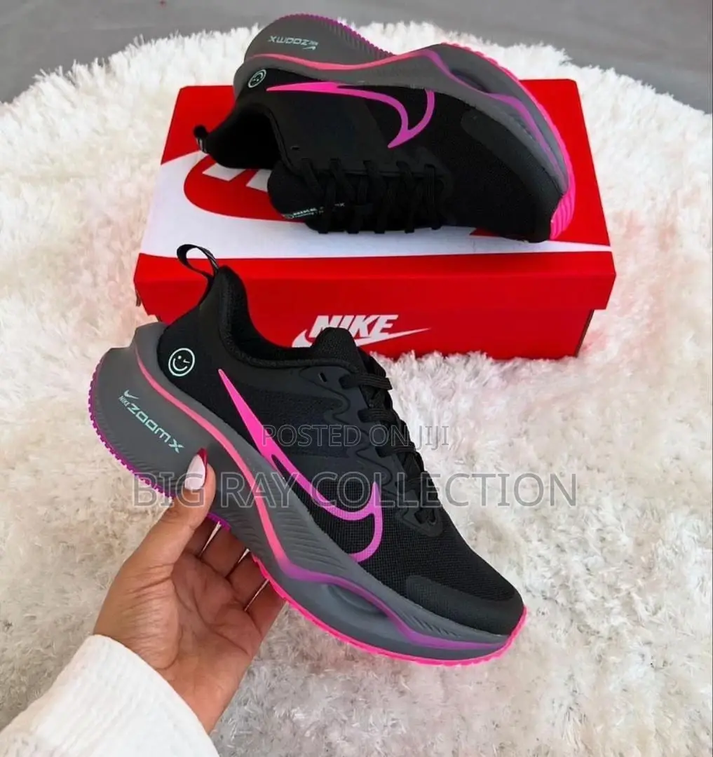 Nice Lady’S Trainers