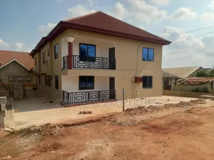12bdrm House in Owhim Amanfrom., Kumasi Metropolitan for sale