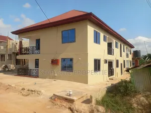 12bdrm House in Owhim Amanfrom., Kumasi Metropolitan for sale