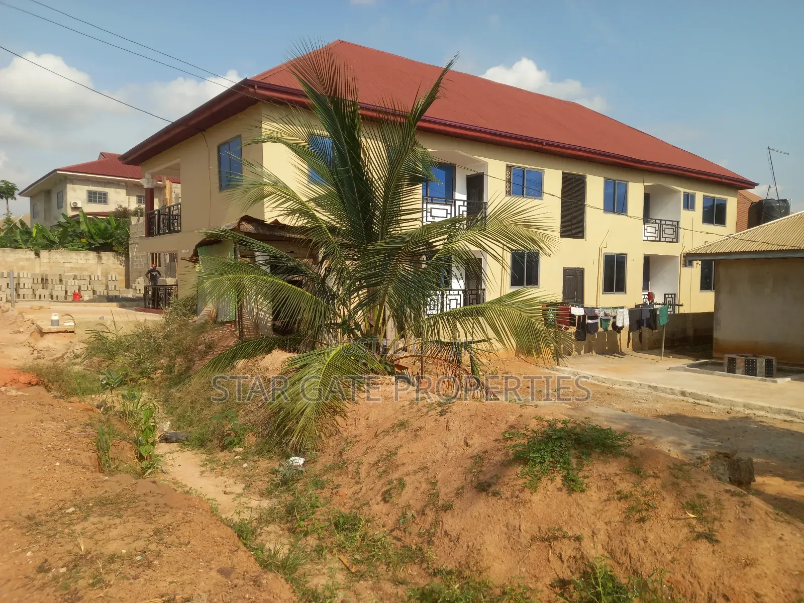 12bdrm House in Owhim Amanfrom., Kumasi Metropolitan for sale