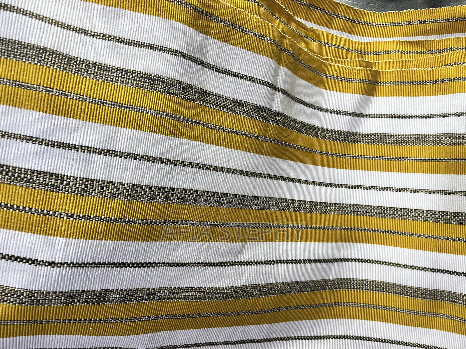 Gold and White Northern Kente(Fugu)