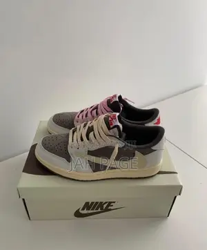 Nike Travis Scott Low Sneakers - Brown/White