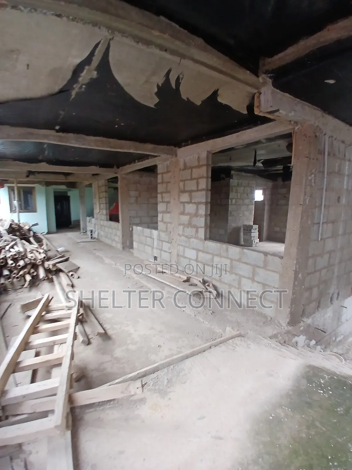 16bdrm Apartment in Abokobi for sale