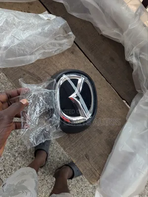 Mazda Cx,2020,2021 Crown/ Emblem/ Logo Glass Type