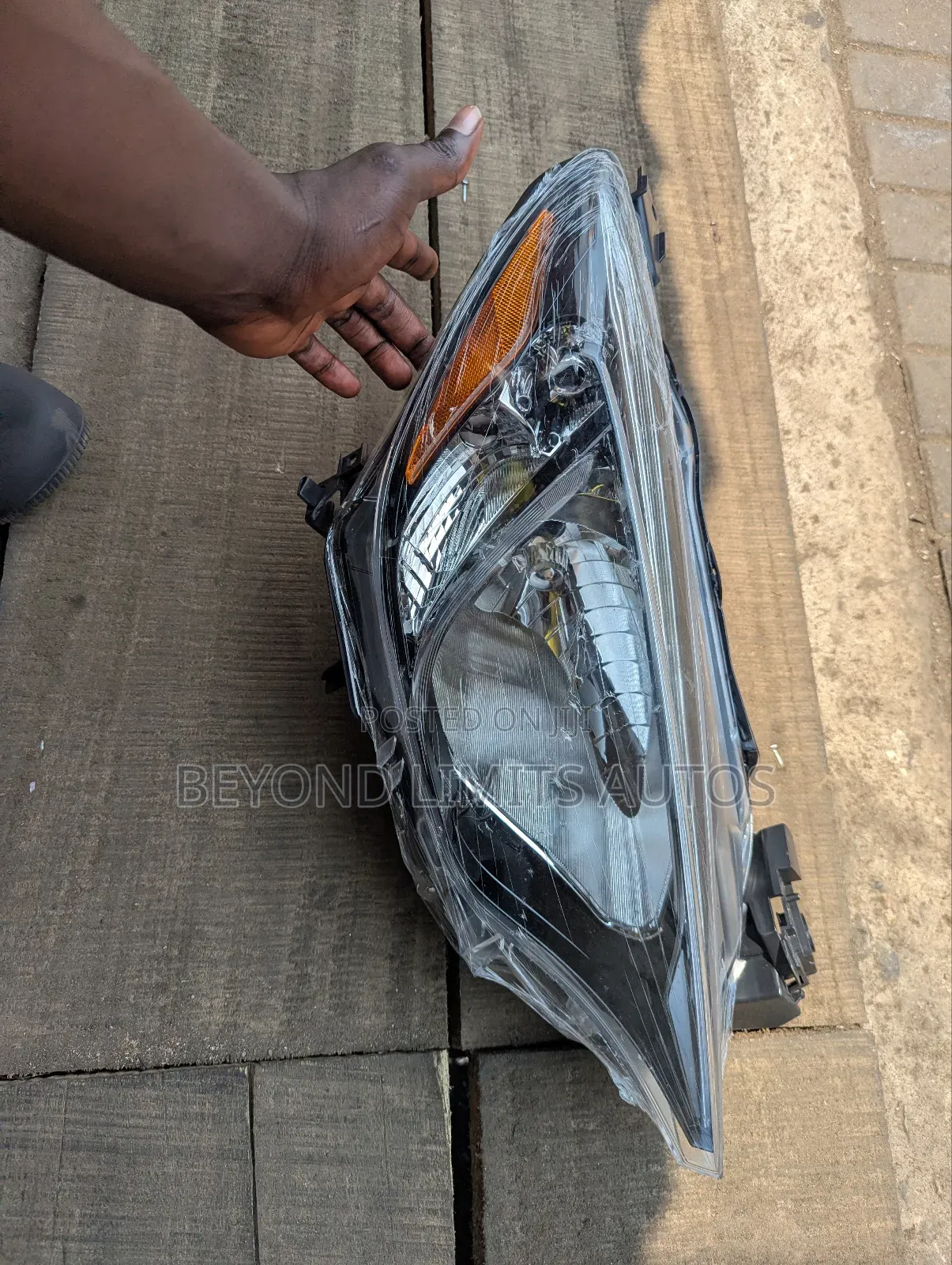 Toyota/ Scion Ia Ia 2016,2017,2018,2019 Head Light/ Headlight