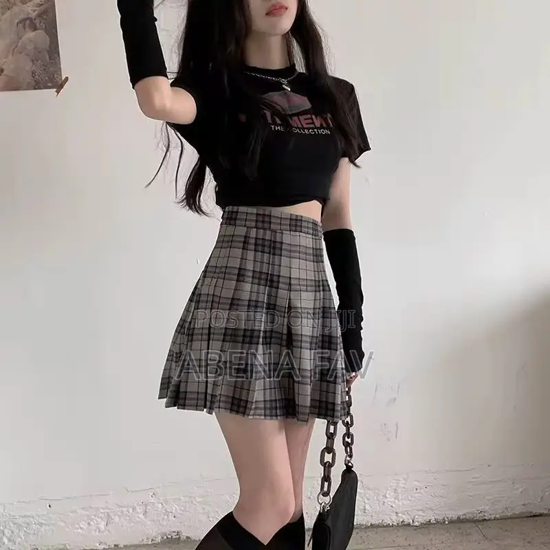 Thrift Pleated Skirt