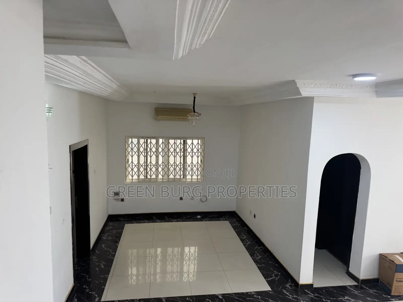 4bdrm Townhouse / Terrace in Cantonments for rent